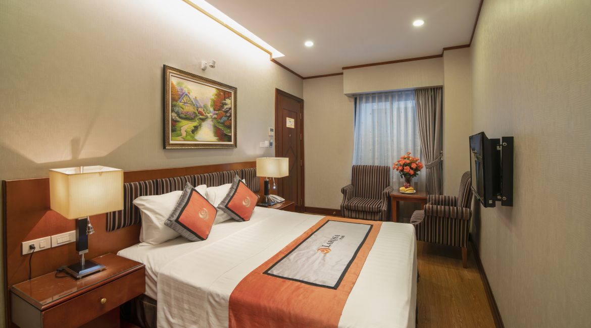 Phòng Superior Tại Hanoi Larosa Hotel: Sự Kết Hợp Hoàn Hảo Giữa Tiện Nghi và Thoải Mái