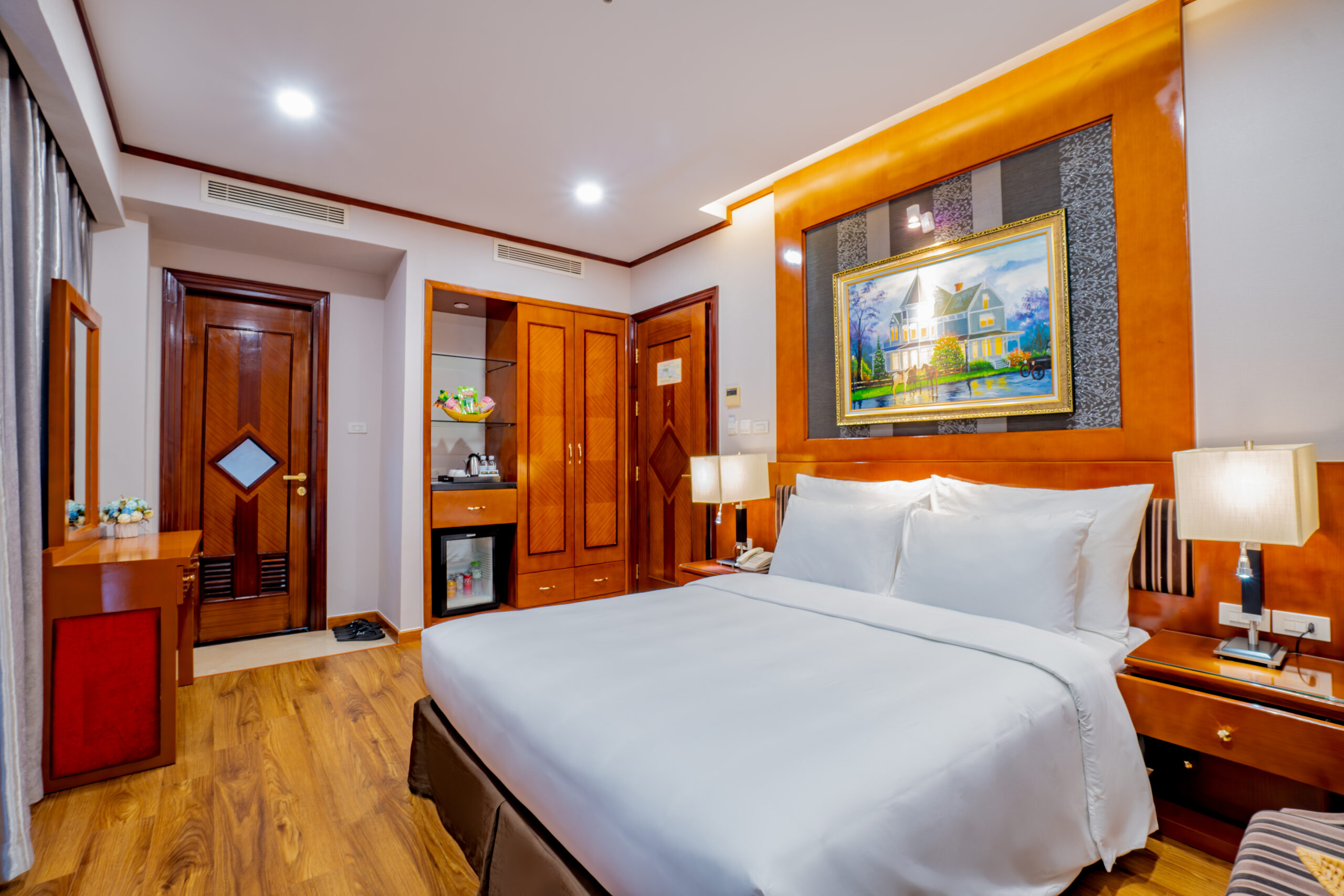 Khách sạn gần văn miếu Hanoi larosa hotel