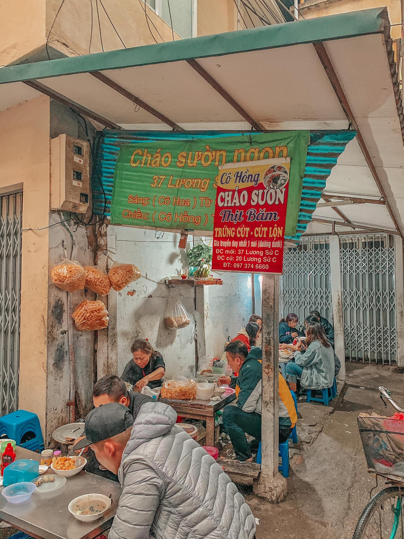Địa điểm ăn ngon gần văn miếu