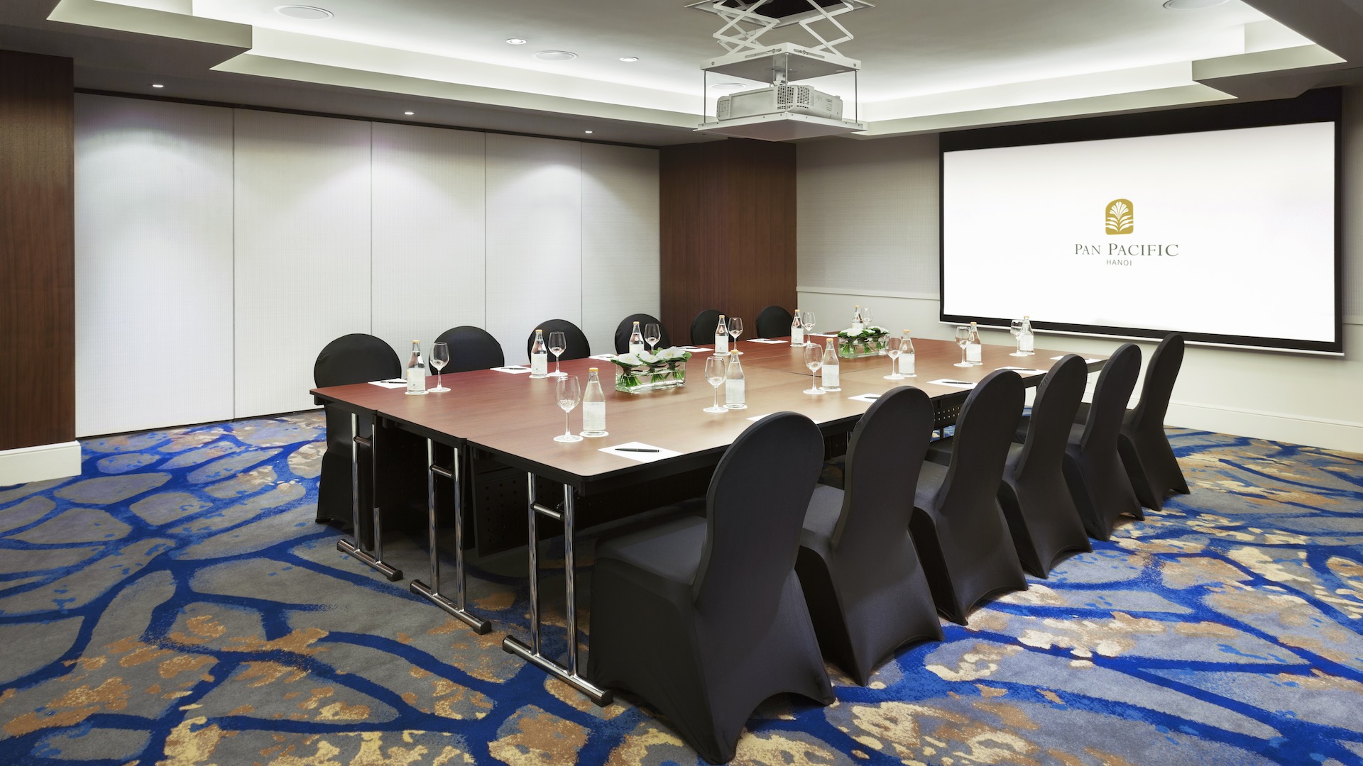 Conference Venues in Central Hanoi - meeting room Pan Pacific 